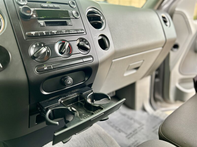 2004 Ford FORD F-150 CREW CAB XLT 69K LOW MILES TONNEAU COVER YOUTUBE VIDEO   - Photo 66 - Stafford, TX 77477