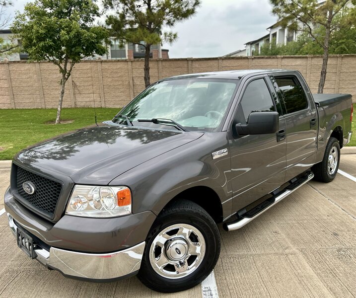 2004 Ford FORD F-150 CREW CAB XLT 69K LOW MILES TONNEAU COVER YOUTUBE VIDEO   - Photo 5 - Stafford, TX 77477