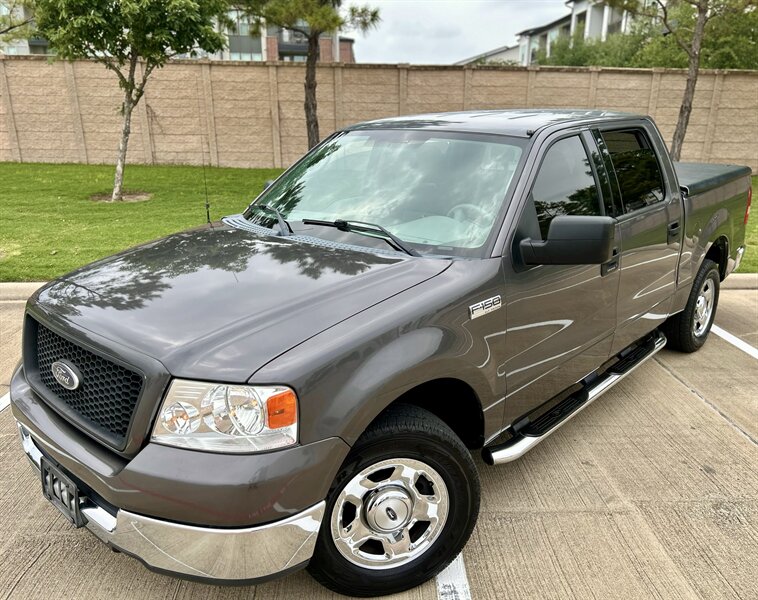 2004 Ford FORD F-150 CREW CAB XLT 69K LOW MILES TONNEAU COVER YOUTUBE VIDEO   - Photo 3 - Stafford, TX 77477