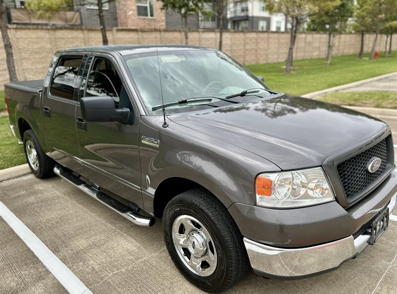 2004 Ford FORD F-150 CREW CAB XLT 69K LOW MILES TONNEAU COVER YOUTUBE VIDEO   - Photo 9 - Stafford, TX 77477