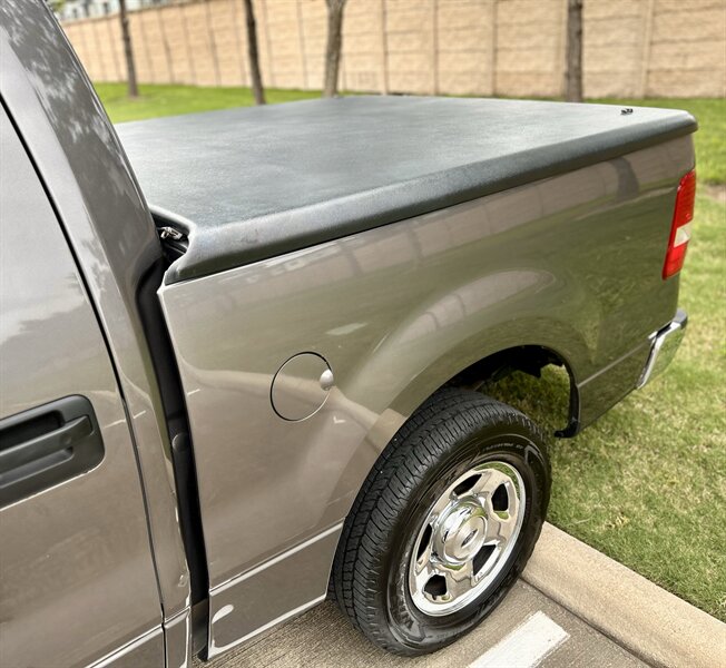 2004 Ford FORD F-150 CREW CAB XLT 69K LOW MILES TONNEAU COVER YOUTUBE VIDEO   - Photo 44 - Stafford, TX 77477