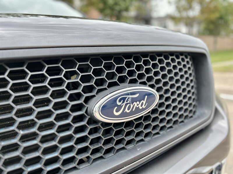 2004 Ford FORD F-150 CREW CAB XLT 69K LOW MILES TONNEAU COVER YOUTUBE VIDEO   - Photo 36 - Stafford, TX 77477