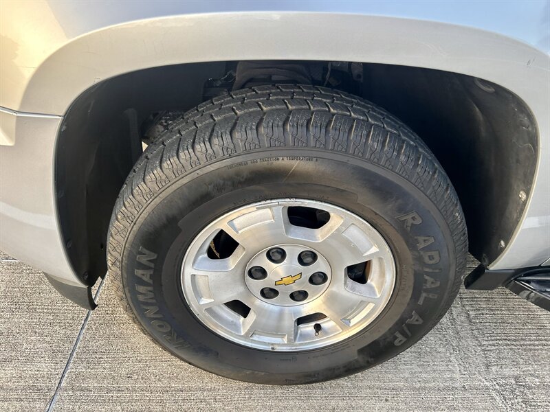 2012 Chevrolet CHEVROLET SUBURBAN LT DVD LEATHER HEATSEAT BOSE WOOD 8PASS YOUTUBE VIDEO   - Photo 66 - Stafford, TX 77477