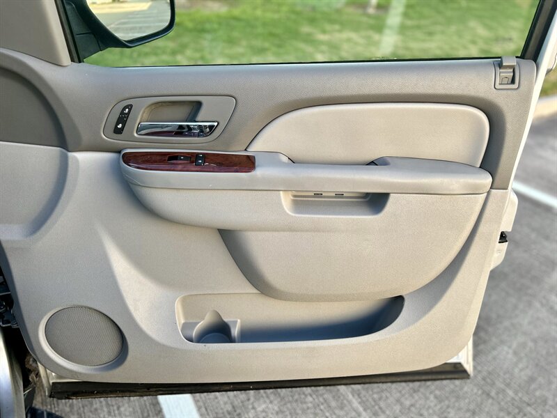 2012 Chevrolet CHEVROLET SUBURBAN LT DVD LEATHER HEATSEAT BOSE WOOD 8PASS YOUTUBE VIDEO   - Photo 61 - Stafford, TX 77477
