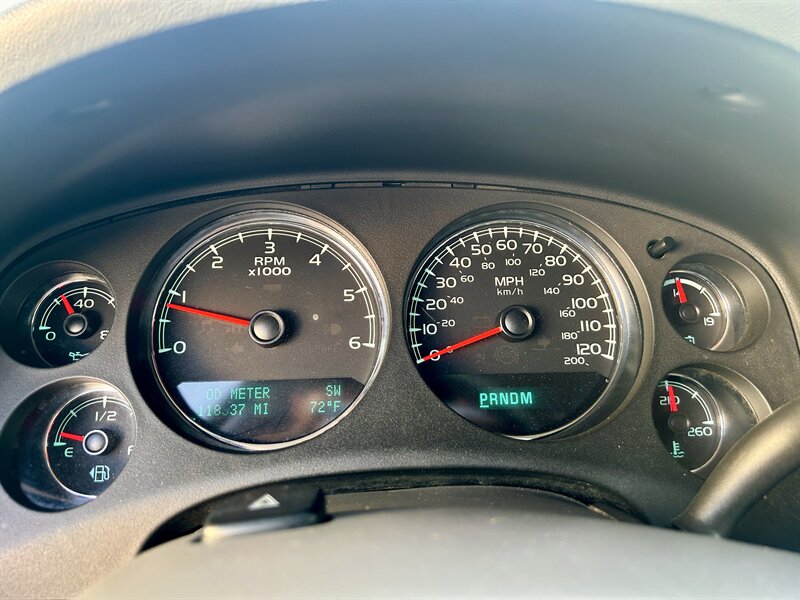 2012 Chevrolet CHEVROLET SUBURBAN LT DVD LEATHER HEATSEAT BOSE WOOD 8PASS YOUTUBE VIDEO   - Photo 33 - Stafford, TX 77477