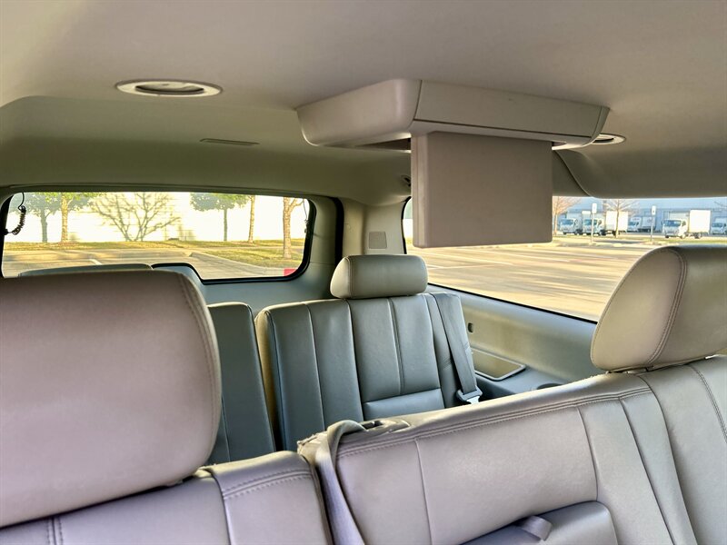 2012 Chevrolet CHEVROLET SUBURBAN LT DVD LEATHER HEATSEAT BOSE WOOD 8PASS YOUTUBE VIDEO   - Photo 59 - Stafford, TX 77477
