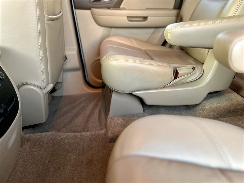 2010 Chevrolet CHEVROLET TAHOE LT LEATHER BOSE WOOD TEXAS EDITION 64K LOW MILES   - Photo 63 - Stafford, TX 77477