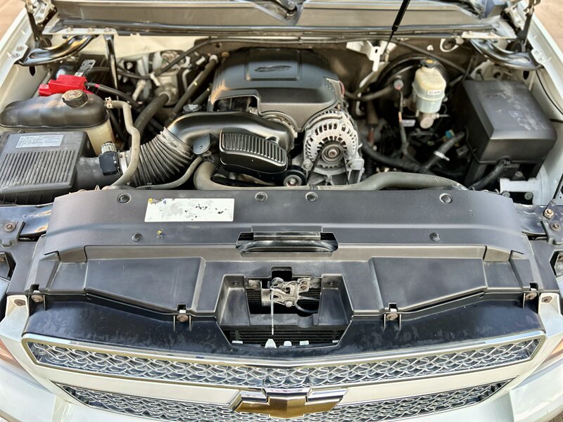 2010 Chevrolet CHEVROLET TAHOE LT LEATHER BOSE WOOD TEXAS EDITION 64K LOW MILES   - Photo 98 - Stafford, TX 77477