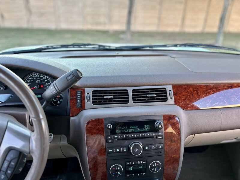 2010 Chevrolet CHEVROLET TAHOE LT LEATHER BOSE WOOD TEXAS EDITION 64K LOW MILES   - Photo 57 - Stafford, TX 77477