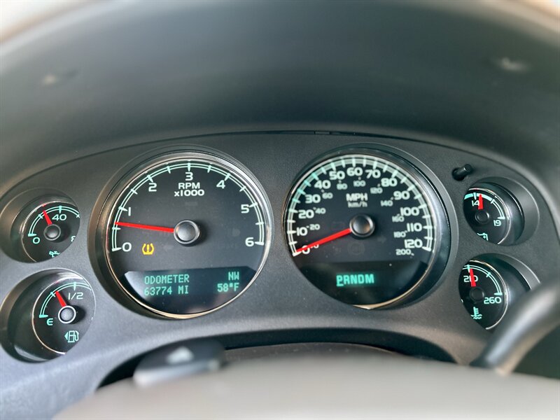 2010 Chevrolet CHEVROLET TAHOE LT LEATHER BOSE WOOD TEXAS EDITION 64K LOW MILES   - Photo 49 - Stafford, TX 77477