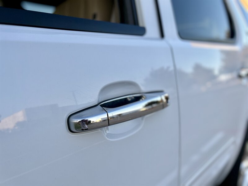 2010 Chevrolet CHEVROLET TAHOE LT LEATHER BOSE WOOD TEXAS EDITION 64K LOW MILES   - Photo 36 - Stafford, TX 77477