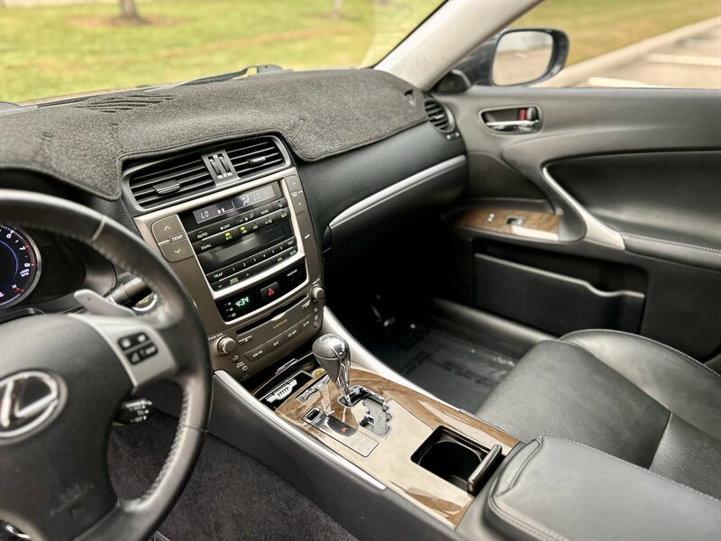2011 Lexus LEXUS IS 250 SUNROOF 50K LOW MILES SUN FOG LIGHTS YOUTUBE VIDEO   - Photo 39 - Stafford, TX 77477