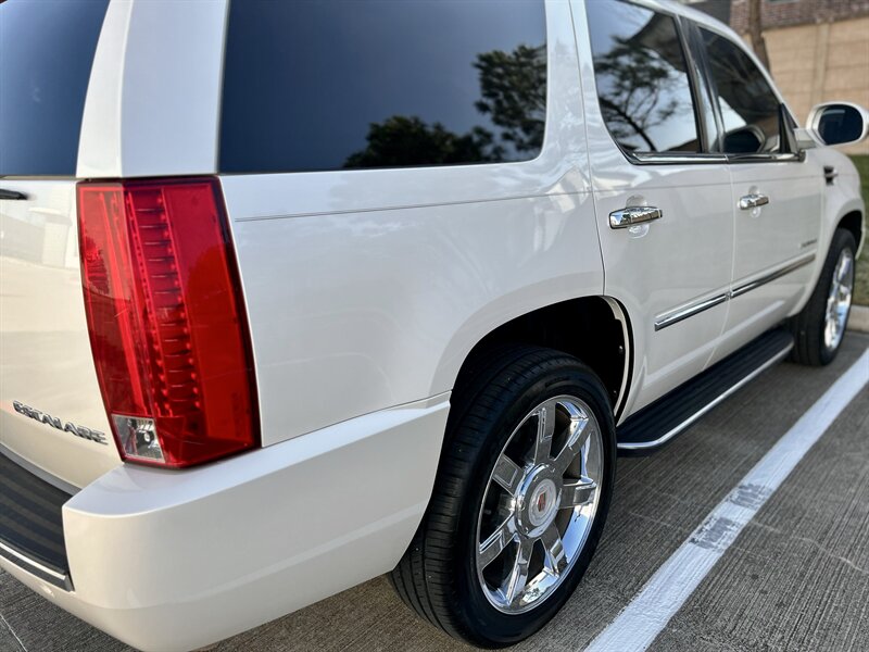 2011 Cadillac CADILLAC ESCALADE LUXURY NAV 86K LOW MILES SUPER NICE  YOUTUBE VIDEO   - Photo 14 - Stafford, TX 77477