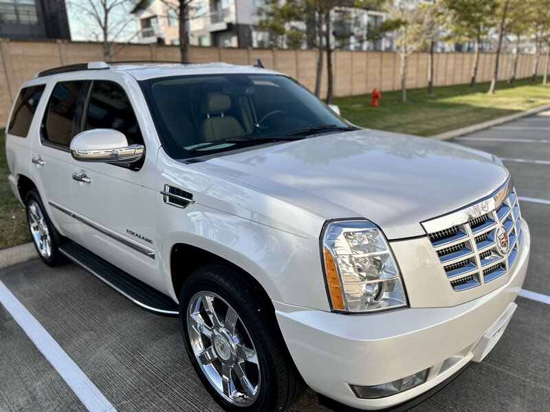 2011 Cadillac CADILLAC ESCALADE LUXURY NAV 86K LOW MILES SUPER NICE  YOUTUBE VIDEO   - Photo 7 - Stafford, TX 77477