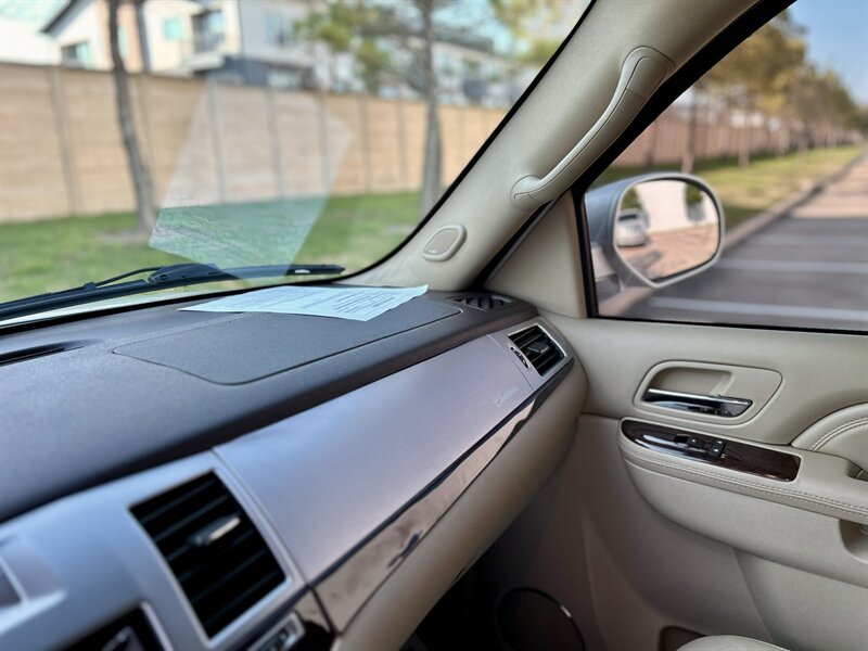 2011 Cadillac CADILLAC ESCALADE LUXURY NAV 86K LOW MILES SUPER NICE  YOUTUBE VIDEO   - Photo 49 - Stafford, TX 77477