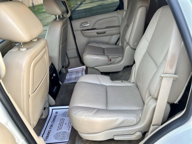 2011 Cadillac CADILLAC ESCALADE LUXURY NAV 86K LOW MILES SUPER NICE  YOUTUBE VIDEO   - Photo 54 - Stafford, TX 77477