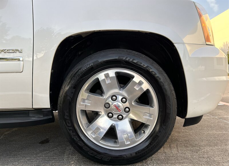 2013 GMC Yukon SLT 8 PASS 20 " WHEELS HTD & COOL SEATS SUPER CLEAN   - Photo 83 - Stafford, TX 77477