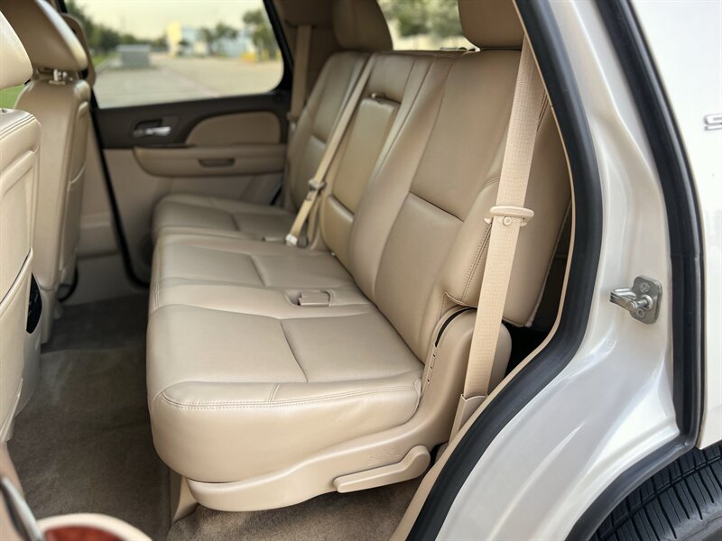 2013 GMC Yukon SLT 8 PASS 20 " WHEELS HTD & COOL SEATS SUPER CLEAN   - Photo 53 - Stafford, TX 77477