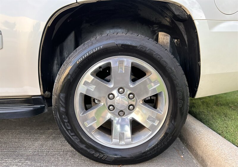 2013 GMC Yukon SLT 8 PASS 20 " WHEELS HTD & COOL SEATS SUPER CLEAN   - Photo 82 - Stafford, TX 77477