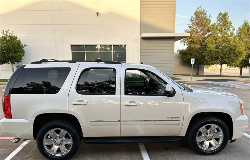 2013 GMC Yukon SLT 8 PASS 20 " WHEELS HTD & COOL SEATS SUPER CLEAN   - Photo 14 - Stafford, TX 77477