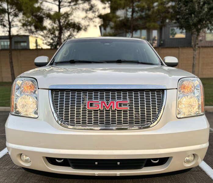 2013 GMC Yukon SLT 8 PASS 20 " WHEELS HTD & COOL SEATS SUPER CLEAN   - Photo 16 - Stafford, TX 77477
