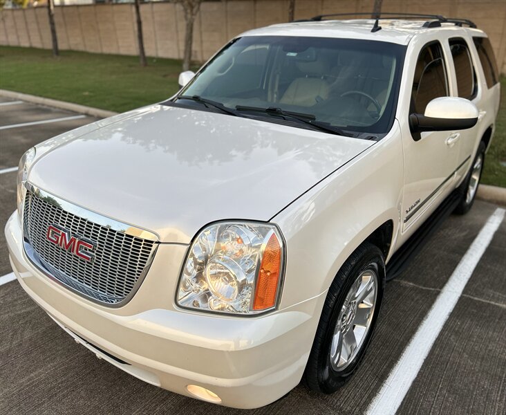 2013 GMC Yukon SLT 8 PASS 20 " WHEELS HTD & COOL SEATS SUPER CLEAN   - Photo 7 - Stafford, TX 77477