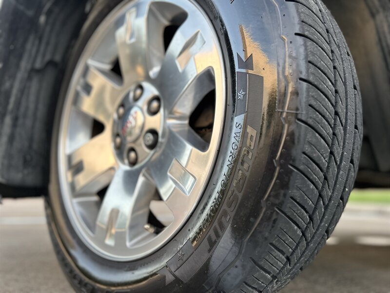 2013 GMC Yukon SLT 8 PASS 20 " WHEELS HTD & COOL SEATS SUPER CLEAN   - Photo 79 - Stafford, TX 77477