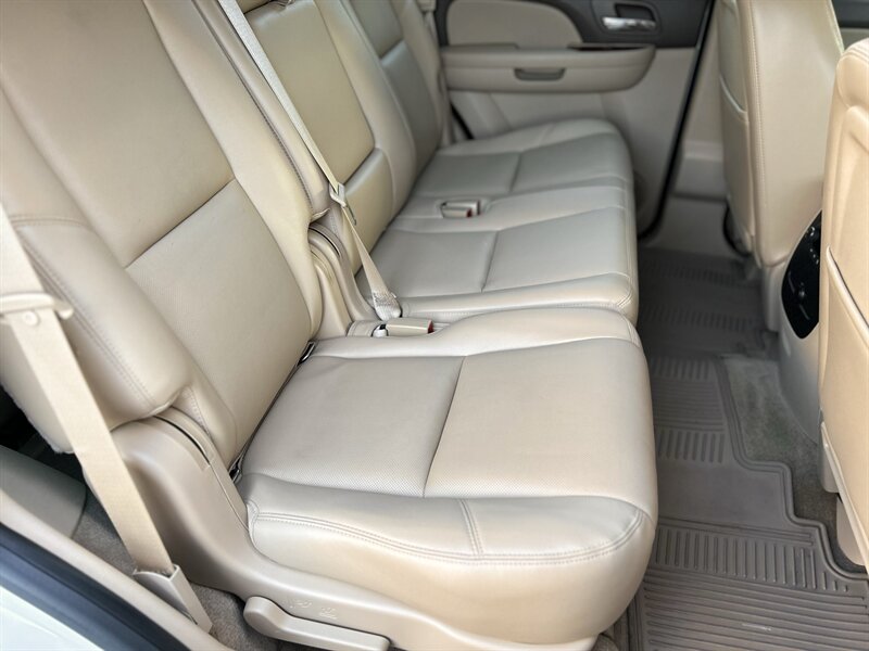 2013 GMC Yukon SLT 8 PASS 20 " WHEELS HTD & COOL SEATS SUPER CLEAN   - Photo 56 - Stafford, TX 77477