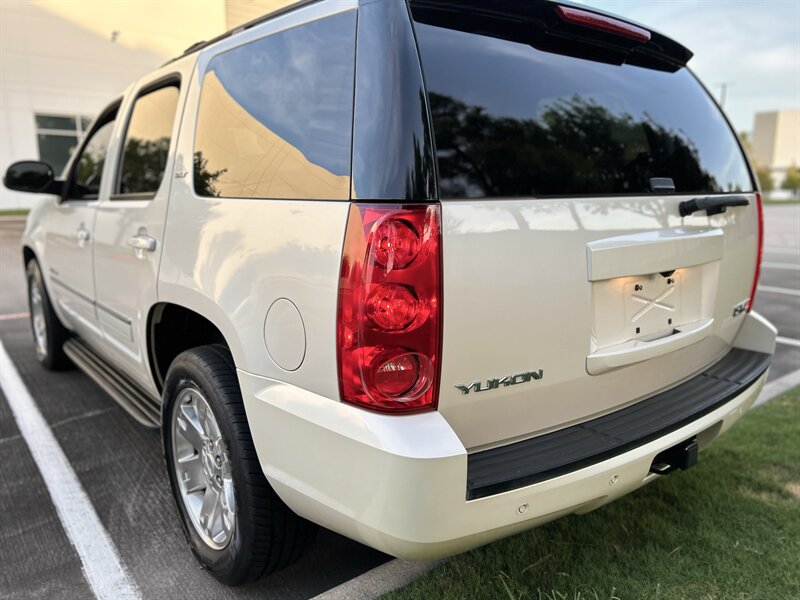 2013 GMC Yukon SLT 8 PASS 20 " WHEELS HTD & COOL SEATS SUPER CLEAN   - Photo 31 - Stafford, TX 77477