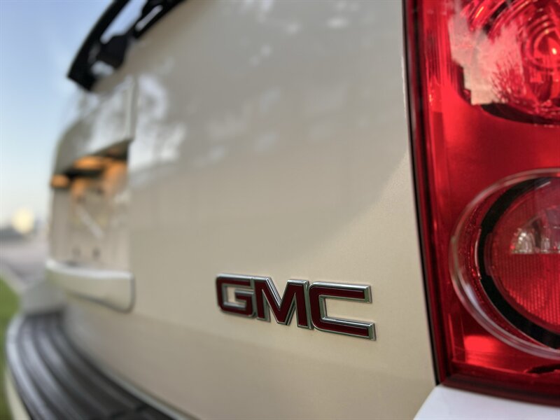 2013 GMC Yukon SLT 8 PASS 20 " WHEELS HTD & COOL SEATS SUPER CLEAN   - Photo 68 - Stafford, TX 77477