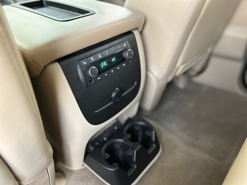 2013 GMC Yukon SLT 8 PASS 20 " WHEELS HTD & COOL SEATS SUPER CLEAN   - Photo 66 - Stafford, TX 77477