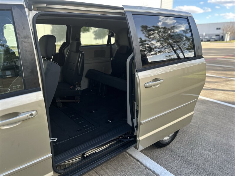 2010 Dodge DODGE GRAND CARAVAN SE 3.3L V6 ALLOY WHEELS FRESH TRADE   - Photo 13 - Stafford, TX 77477