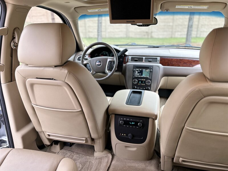 2010 GMC GMC YUKON XL SLT NAV DVD BOSE HTD COOL SEATS R-CAM 7 PASSENGER   - Photo 74 - Stafford, TX 77477