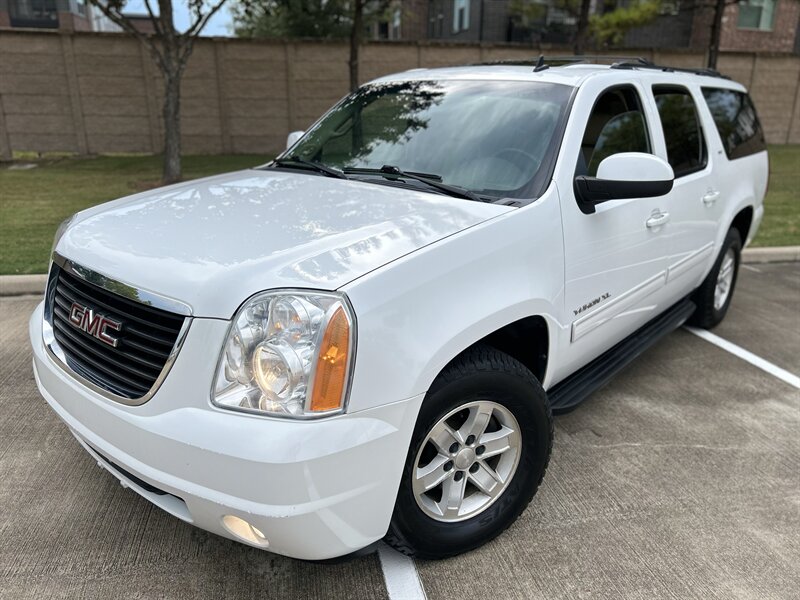 2010 GMC GMC YUKON XL SLT NAV DVD BOSE HTD COOL SEATS R-CAM 7 PASSENGER   - Photo 4 - Stafford, TX 77477