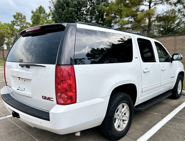 2010 GMC GMC YUKON XL SLT NAV DVD BOSE HTD COOL SEATS R-CAM 7 PASSENGER   - Photo 21 - Stafford, TX 77477