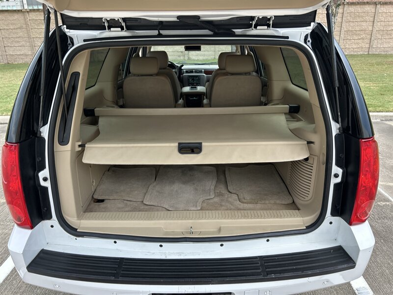 2010 GMC GMC YUKON XL SLT NAV DVD BOSE HTD COOL SEATS R-CAM 7 PASSENGER   - Photo 32 - Stafford, TX 77477