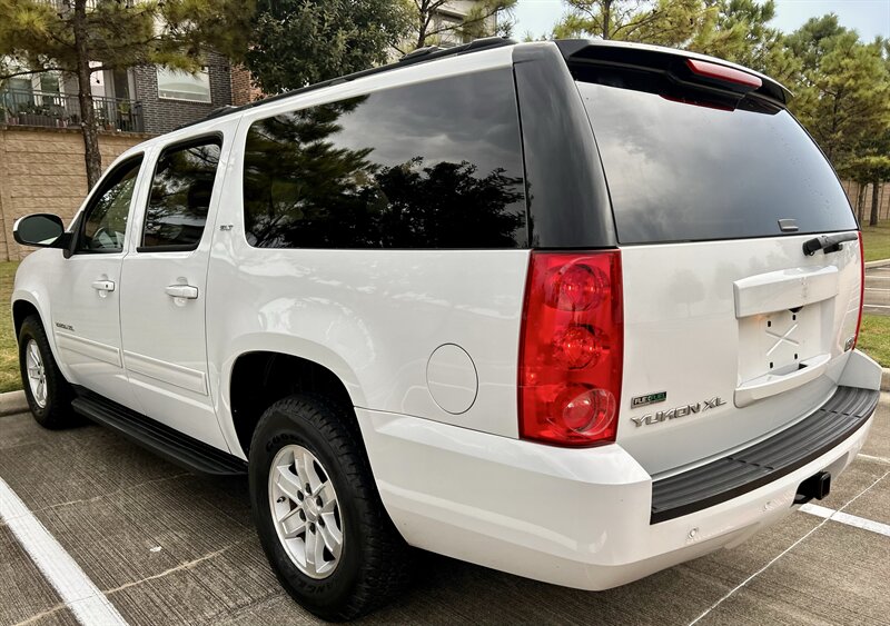 2010 GMC GMC YUKON XL SLT NAV DVD BOSE HTD COOL SEATS R-CAM 7 PASSENGER   - Photo 22 - Stafford, TX 77477