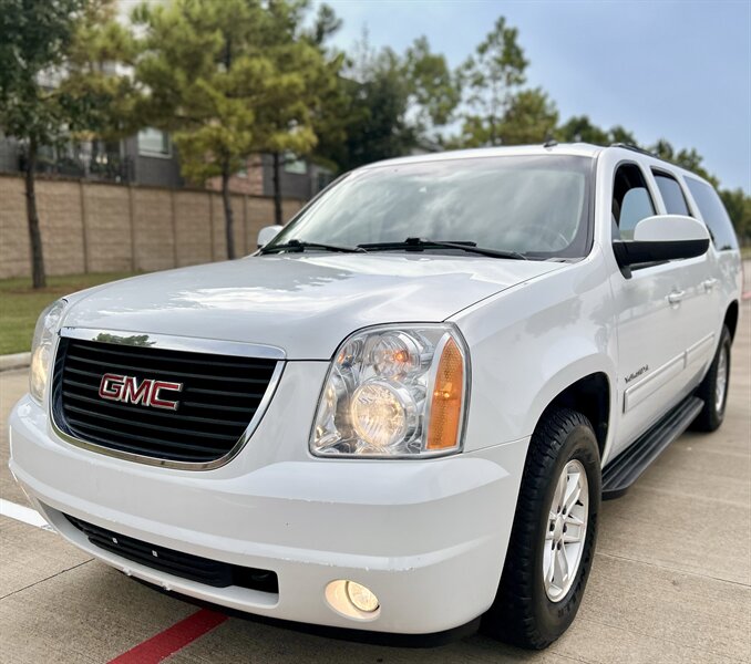 2010 GMC GMC YUKON XL SLT NAV DVD BOSE HTD COOL SEATS R-CAM 7 PASSENGER   - Photo 2 - Stafford, TX 77477