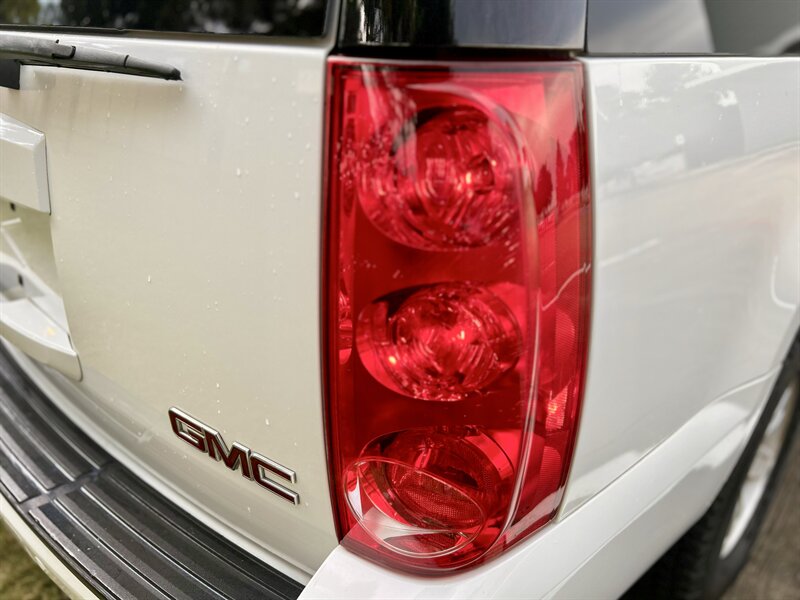 2010 GMC GMC YUKON XL SLT NAV DVD BOSE HTD COOL SEATS R-CAM 7 PASSENGER   - Photo 41 - Stafford, TX 77477