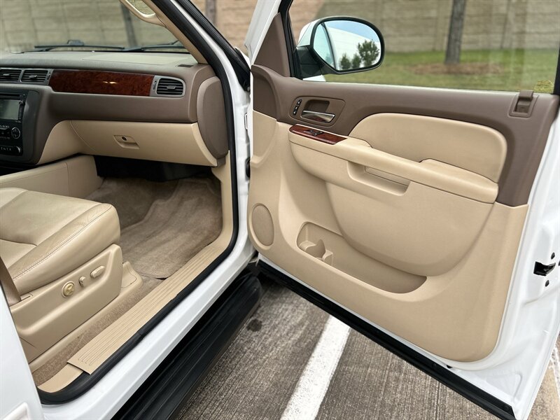 2010 GMC GMC YUKON XL SLT NAV DVD BOSE HTD COOL SEATS R-CAM 7 PASSENGER   - Photo 68 - Stafford, TX 77477