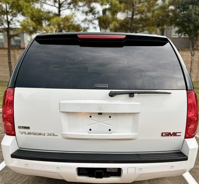 2010 GMC GMC YUKON XL SLT NAV DVD BOSE HTD COOL SEATS R-CAM 7 PASSENGER   - Photo 30 - Stafford, TX 77477