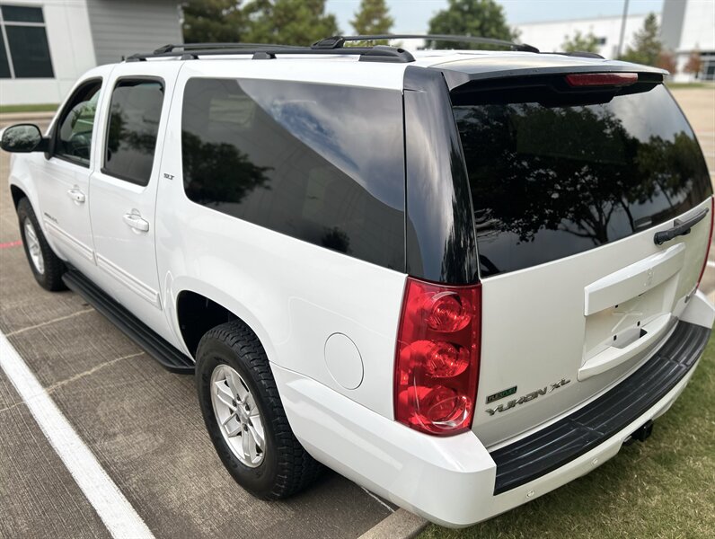 2010 GMC GMC YUKON XL SLT NAV DVD BOSE HTD COOL SEATS R-CAM 7 PASSENGER   - Photo 24 - Stafford, TX 77477