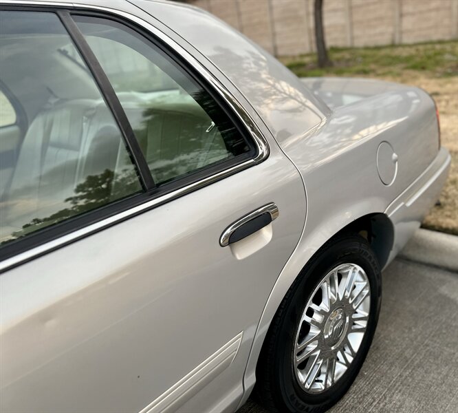 2009 Mercury MERCURY GRAND MARQUIS LS LEATHER WOOD ULTIMATE EDITION YouTube VIDEO   - Photo 24 - Stafford, TX 77477