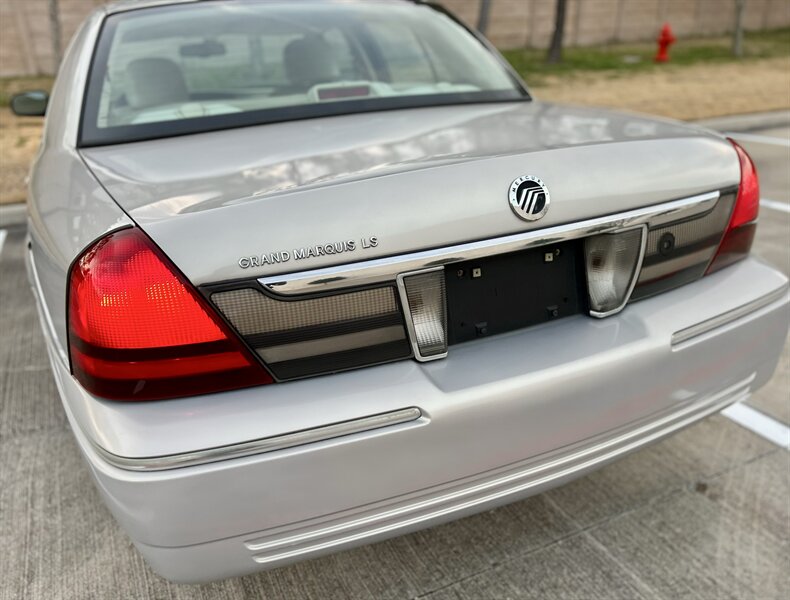 2009 Mercury MERCURY GRAND MARQUIS LS LEATHER WOOD ULTIMATE EDITION YouTube VIDEO   - Photo 14 - Stafford, TX 77477