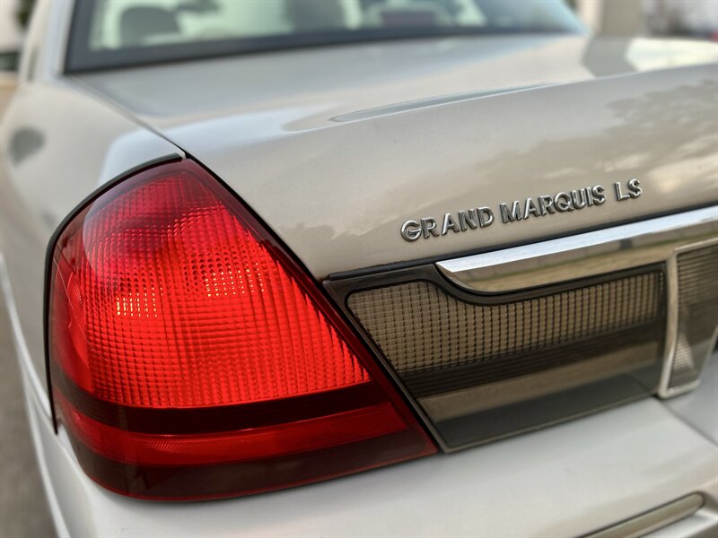 2009 Mercury MERCURY GRAND MARQUIS LS LEATHER WOOD ULTIMATE EDITION YouTube VIDEO   - Photo 59 - Stafford, TX 77477