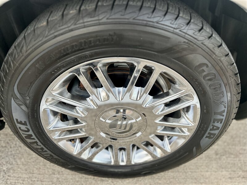 2009 Mercury MERCURY GRAND MARQUIS LS LEATHER WOOD ULTIMATE EDITION YouTube VIDEO   - Photo 73 - Stafford, TX 77477