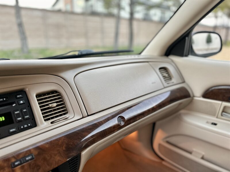 2009 Mercury MERCURY GRAND MARQUIS LS LEATHER WOOD ULTIMATE EDITION YouTube VIDEO   - Photo 27 - Stafford, TX 77477