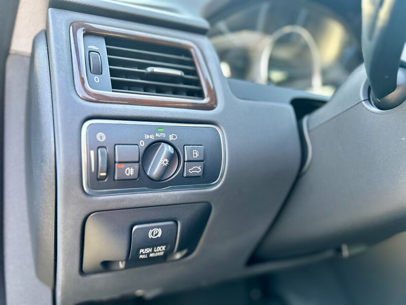 2014 Volvo VOLVO S80 T6 AWD PLATINUM NAVIGATION PRM SOUND R- CAM M.S.R.P. $50,115.00   - Photo 53 - Stafford, TX 77477
