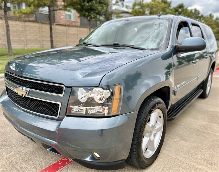 2008 Chevrolet CHEVROLET SUBURBAN LT LEATHER FOG LIGHTS DVD 5.3L V8 YOUTUBE VIDEO   - Photo 5 - Stafford, TX 77477