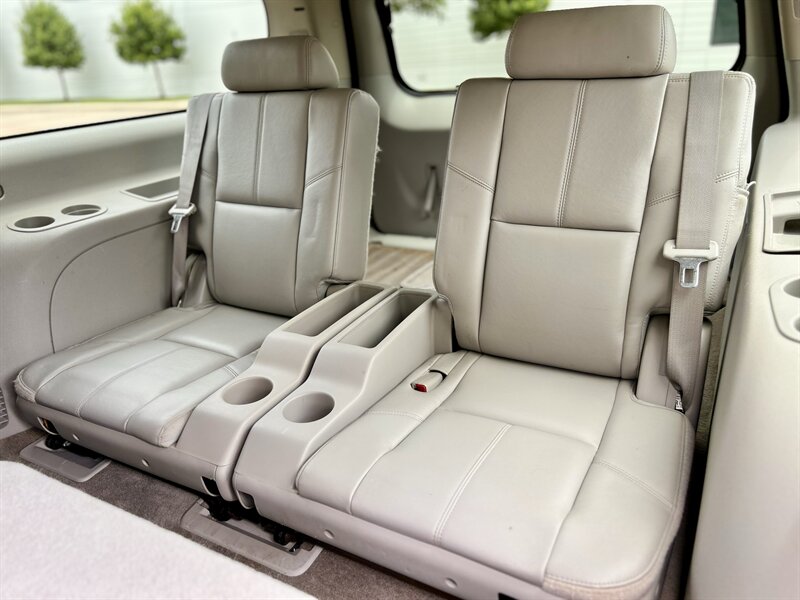 2008 Chevrolet CHEVROLET SUBURBAN LT LEATHER FOG LIGHTS DVD 5.3L V8 YOUTUBE VIDEO   - Photo 40 - Stafford, TX 77477